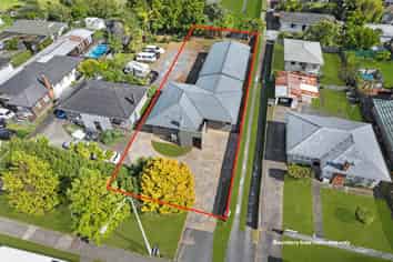 PROFESSIONAL DWELLING ON LINCOLN ROAD
