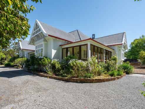 648 Homewood Road, Homewood