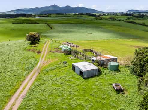 165 Oxford Road, Okato