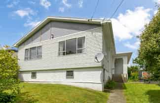 18 Sunshine Avenue, Karori