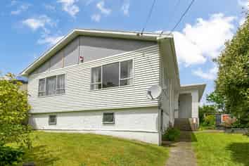 18 Sunshine Avenue, Karori