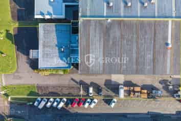 High Profile on Lambie Drive