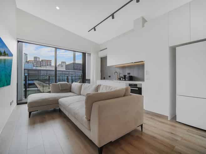 1003/6 Dock Street, Auckland Central