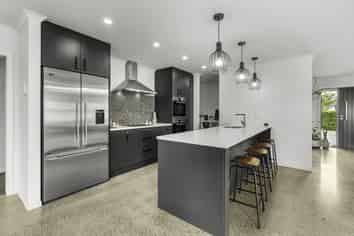 6 Moemoea Place, Cambridge