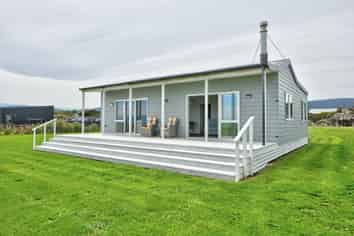 5 Surrey Street, Orepuki