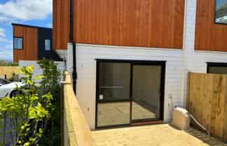 Auckland - Address withheld