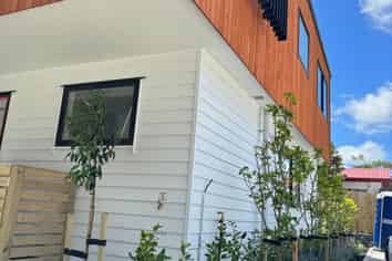 Auckland - Address withheld