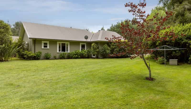 365 Whangamata Road, Kinloch