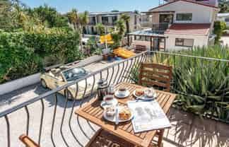 1B/3-7 Fourth Avenue, Onetangi