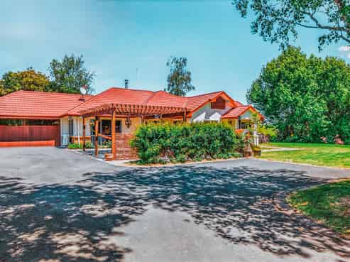 1637A State Highway 30, Horohoro