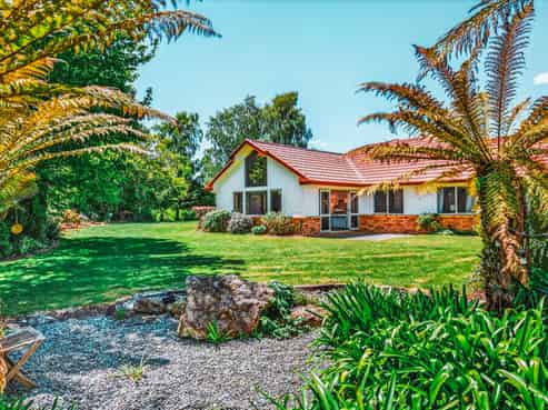 1637A State Highway 30, Horohoro