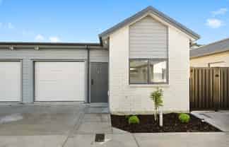 2/9 Beverley Crescent, Hillcrest