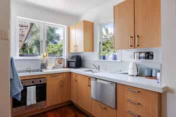 707 Frederick Street, Mahora