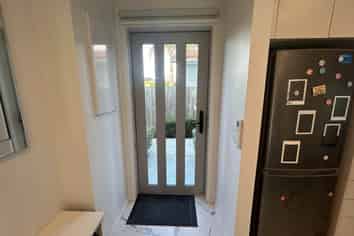 9/8 Yeovil Road, Te Atatu Peninsula