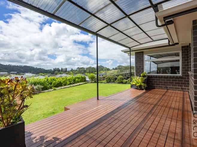 96 Pohutukawa Parade, Riverhead