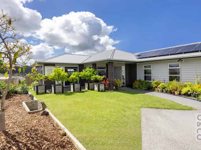 96 Pohutukawa Parade, Riverhead
