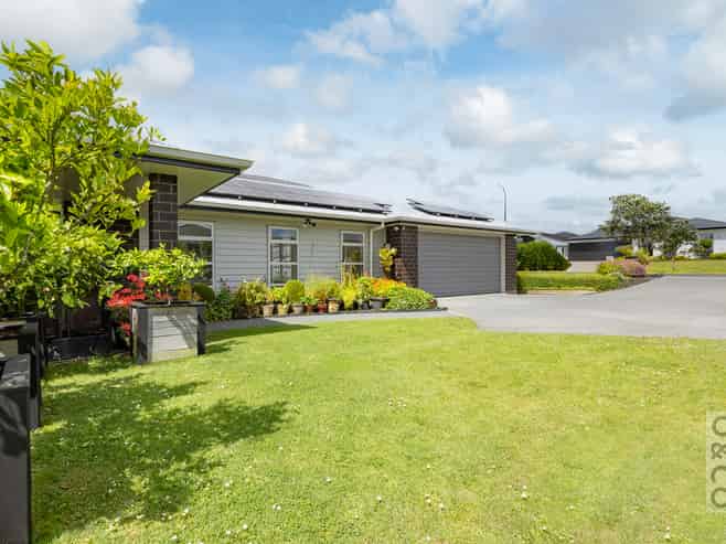 96 Pohutukawa Parade, Riverhead