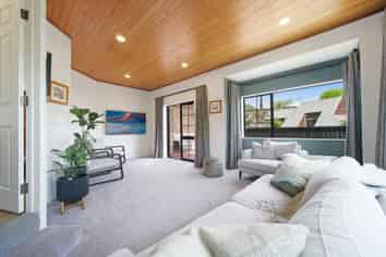 2/69D Kowhai Road, Mairangi Bay