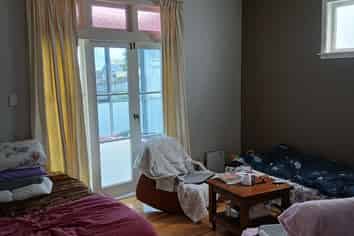 14 Pupuke Road, Hillcrest