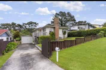 51 Easton Park Parade, Glenfield