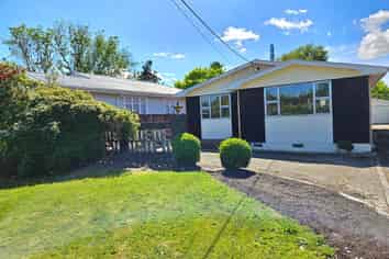 10 Lansdowne Crescent, Lansdowne