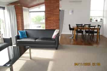 12 Miro Street, Glenwood