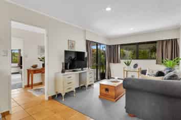 64 Auckland Road, Greenmeadows