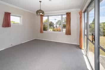 245 Breezes Road, Aranui