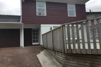 9 Grove Lane, Pakuranga