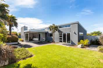 4 Bernadette Street, Aidanfield