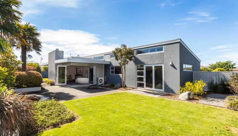 4 Bernadette Street, Aidanfield