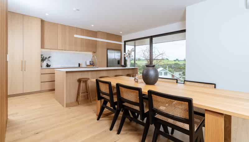 5 Pekapeka Street, Raglan