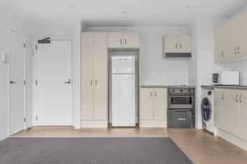 Auckland - Address withheld