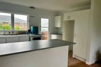 4/11 Hooker Place, Papatoetoe