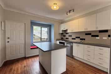 145 Arran Rd, Browns Bay