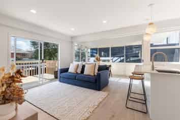 6 Kingsway Avenue, Sandringham