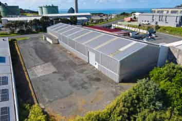 Large Standalone Warehouse & Yard