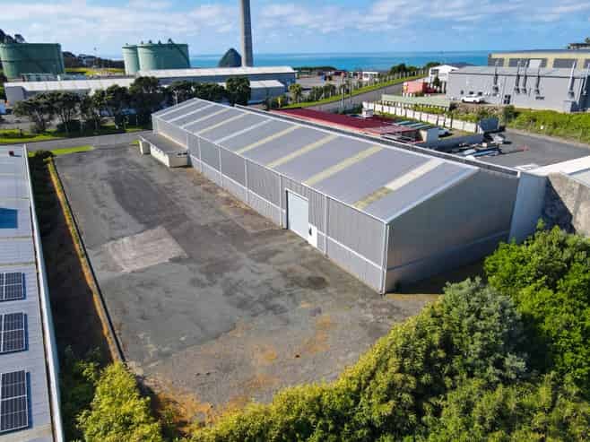 Large Standalone Warehouse & Yard