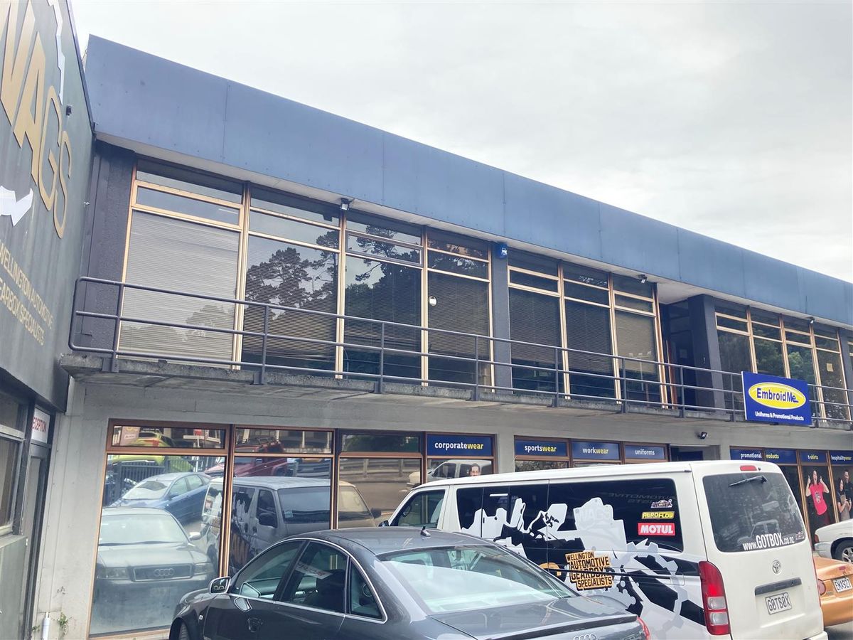 Showroom or Office - Priced Just Right - Widok 2