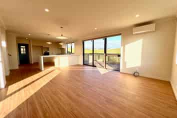 80 Omahina Street, Raglan