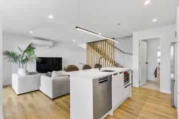 90C Kings Road, Panmure