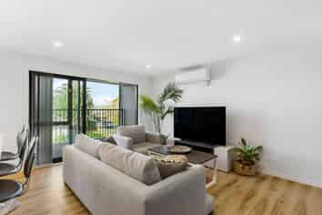 90C Kings Road, Panmure