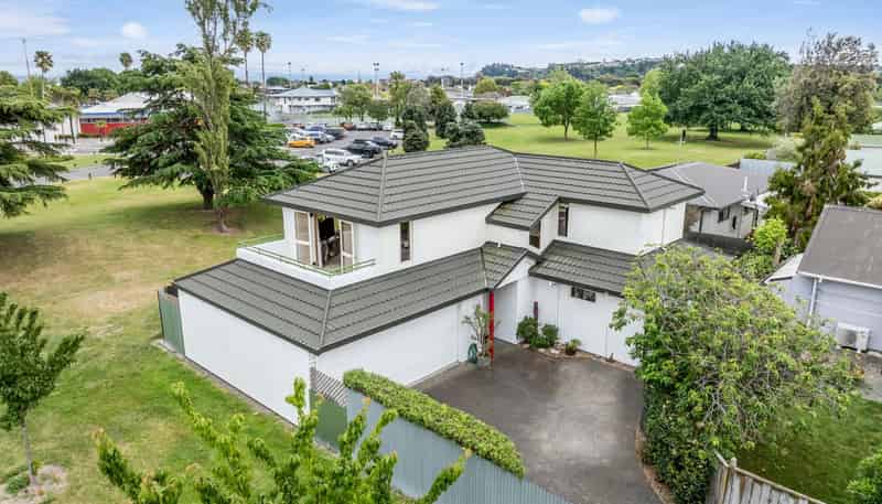 15a Menin rd, Onekawa