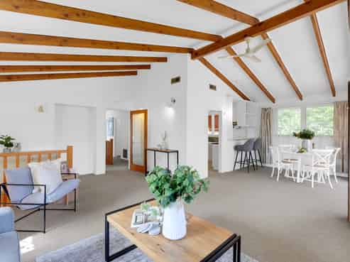 8 Brennan Place, Hillcrest