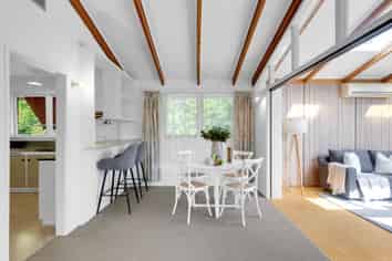 8 Brennan Place, Hillcrest