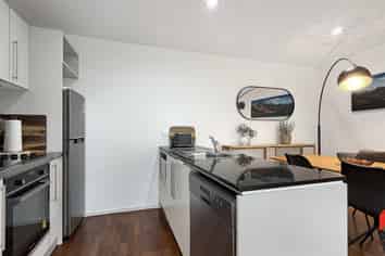 412/57 Mahuhu Crescent, Parnell