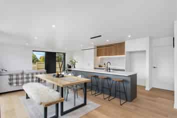 97 McFaddens Road, Saint Albans