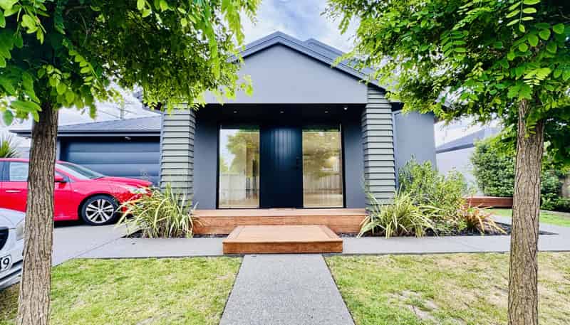 97 McFaddens Road, Saint Albans