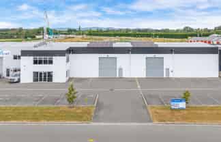 Vacant & Ready to Go! Own & Occupy 