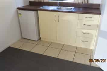 2/4 Vine Street, Hillcrest